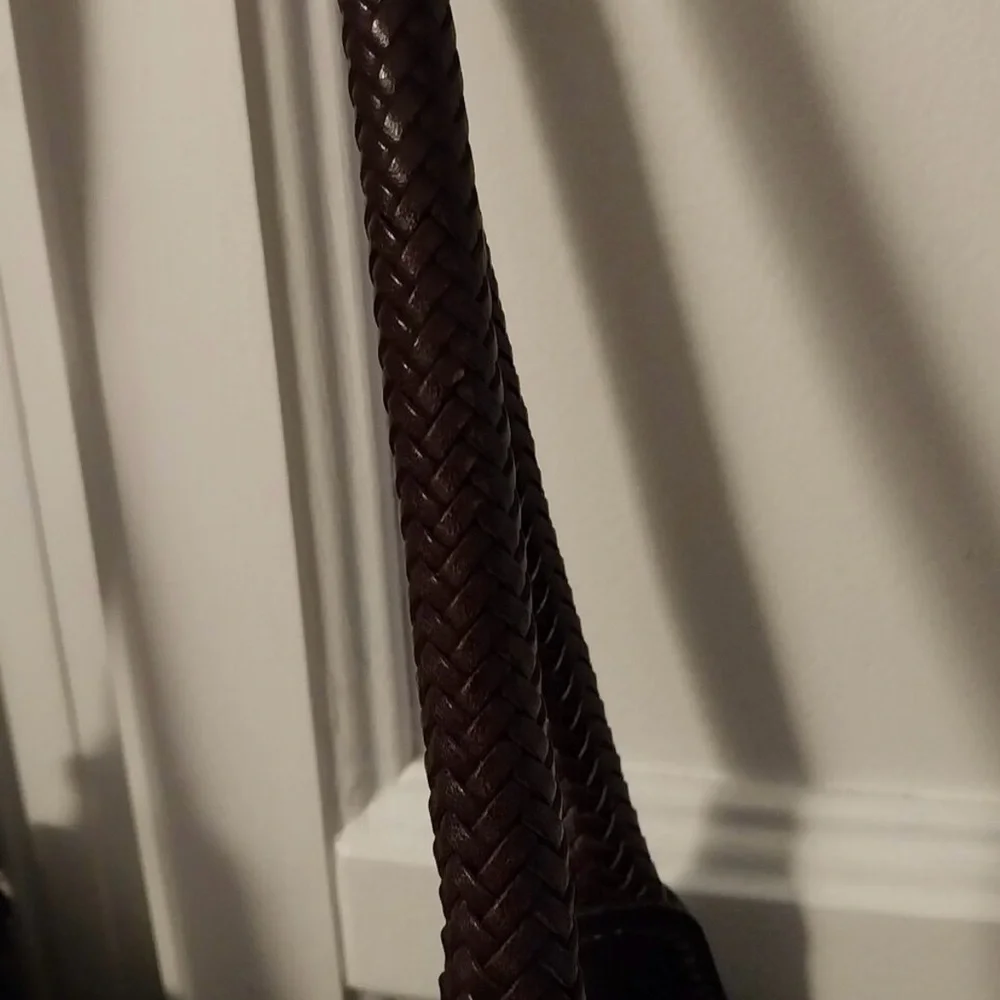 EUC Elegant Brown Leather Handbag no rips or stains. Great size. - Picture 2 of 14